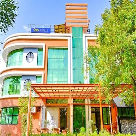 Fabhotel Siddharth Corporate - Vavol, Gandhinagar Exterior foto